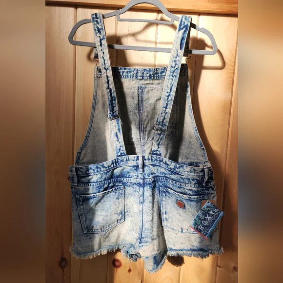 NWT Distressed Roxy Overall Shorts - Picture 5 of 9